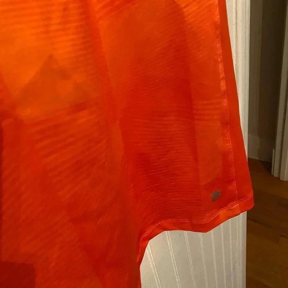 Nwot Fila workout top - Picture 4 of 5